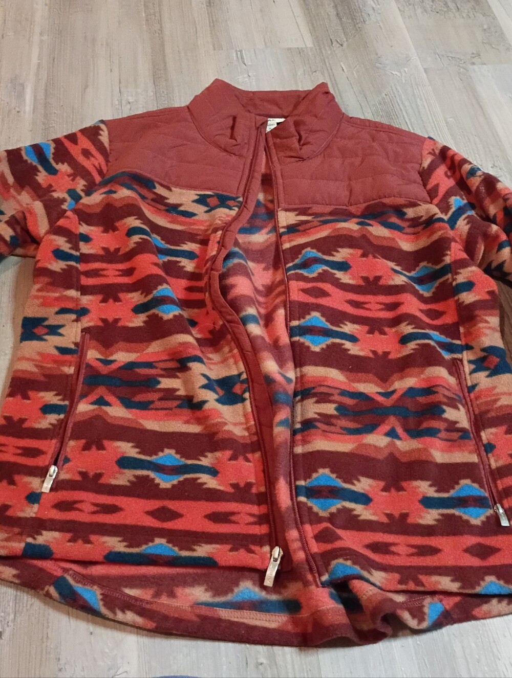 Ariat - Picture 2 of 6